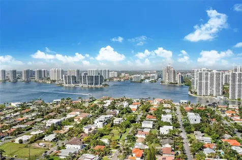 18975 Collins Avenue Sunny Isles Beach FL 33160