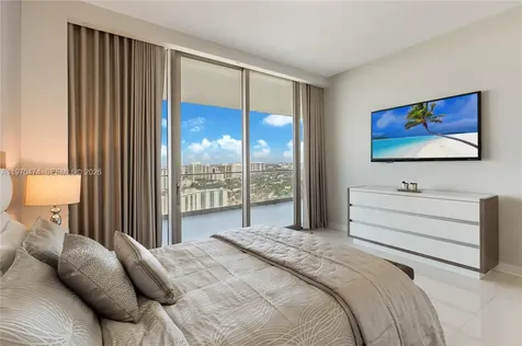 18975 Collins Avenue Sunny Isles Beach FL 33160