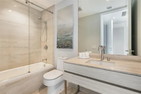 18975 Collins Avenue Sunny Isles Beach FL 33160