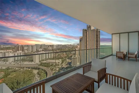 18975 Collins Avenue Sunny Isles Beach FL 33160