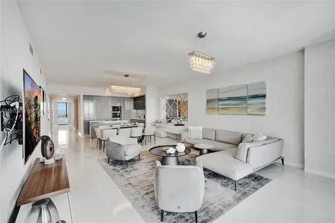 18975 Collins Avenue Sunny Isles Beach FL 33160