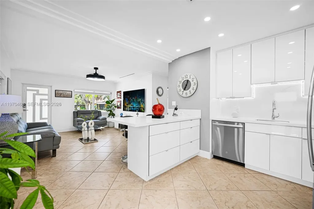 1221 NW 7th Avenue Fort Lauderdale FL 33311