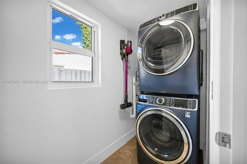 1221 NW 7th Avenue Fort Lauderdale FL 33311