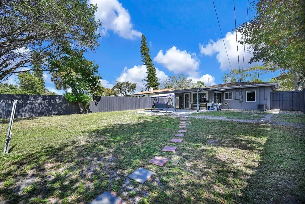 1221 NW 7th Avenue Fort Lauderdale FL 33311