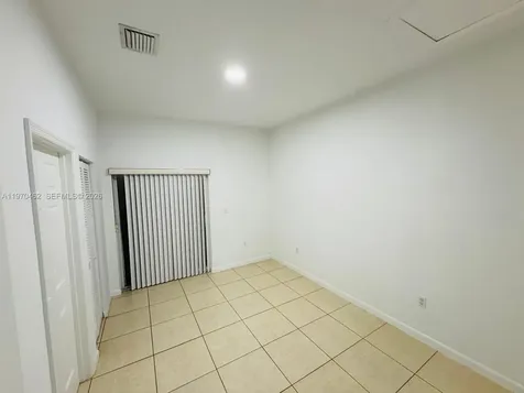 1330 NW 5th Street Miami FL 33125
