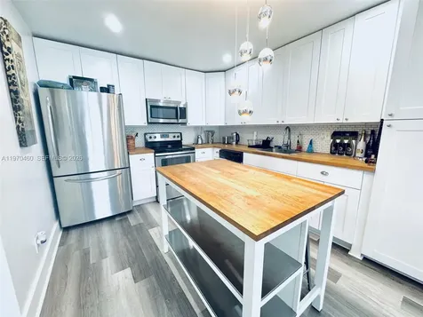 13499 Biscayne Boulevard North Miami FL 33181