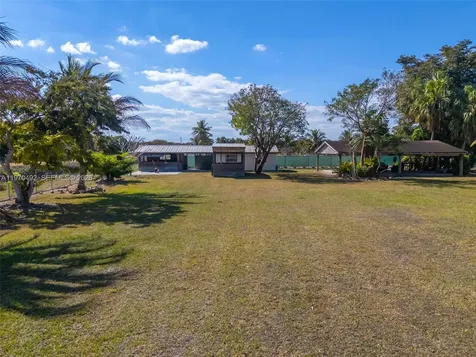 20076 SW 190th Street Miami FL 33187