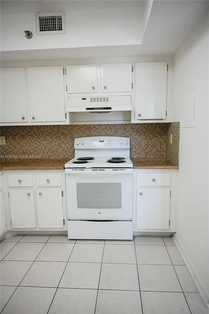 901 Hillcrest Drive Hollywood FL 33021