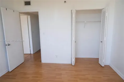 901 Hillcrest Drive Hollywood FL 33021