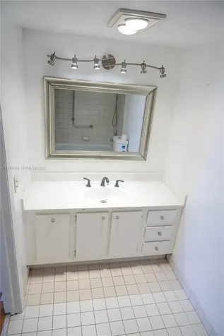 901 Hillcrest Drive Hollywood FL 33021
