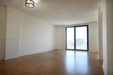 901 Hillcrest Drive Hollywood FL 33021