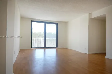 901 Hillcrest Drive Hollywood FL 33021