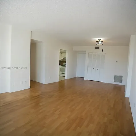 901 Hillcrest Drive Hollywood FL 33021