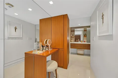 199 Ocean Lane Drive Key Biscayne FL 33149