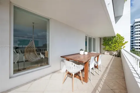 199 Ocean Lane Drive Key Biscayne FL 33149