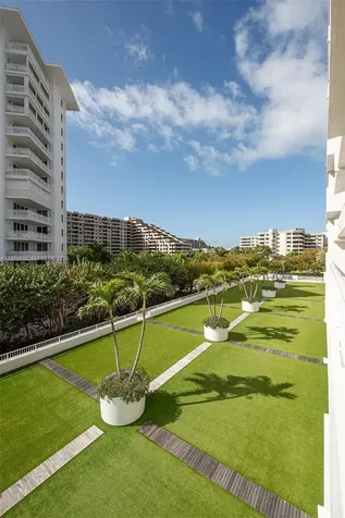 199 Ocean Lane Drive Key Biscayne FL 33149