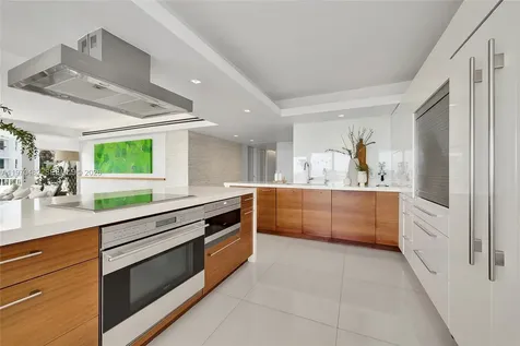 199 Ocean Lane Drive Key Biscayne FL 33149