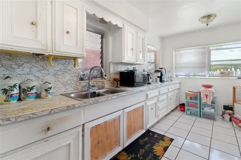 1021 SW 31st Avenue Fort Lauderdale FL 33312
