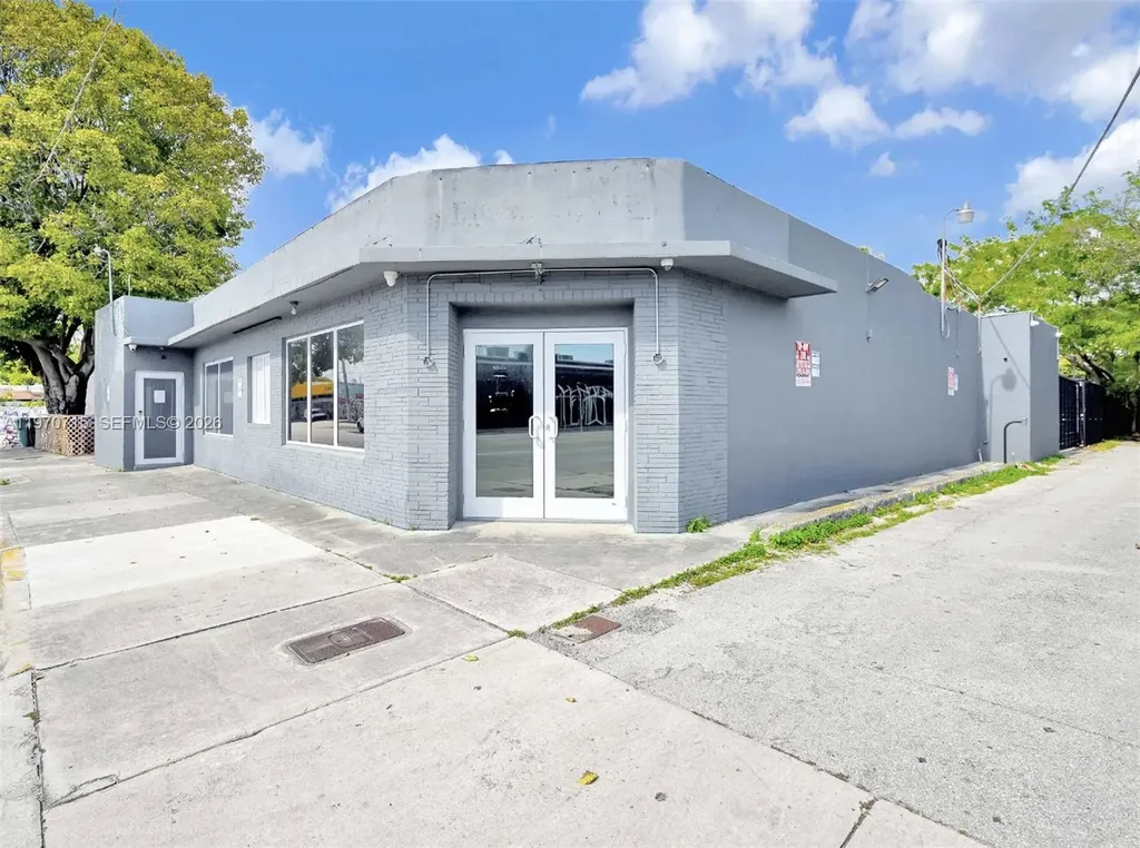 719 NW 29th Street Miami FL 33127