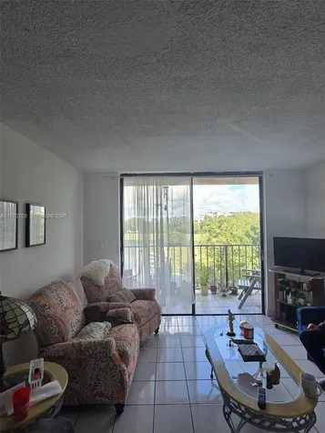 9688 Fontainebleau Boulevard Miami FL 33172
