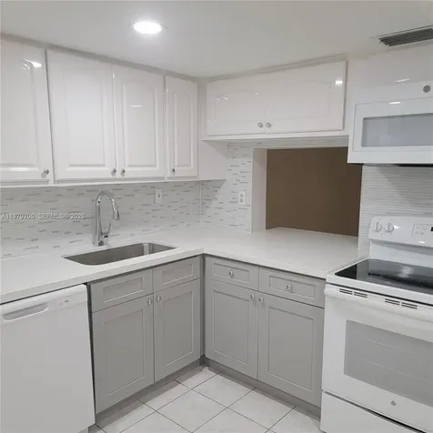 6699 Racquet Club Drive Lauderhill FL 33319
