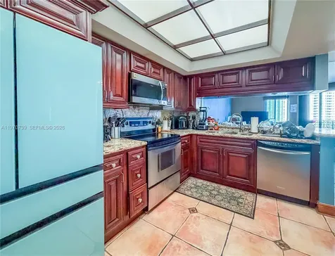 520 Brickell Key Drive Miami FL 33131