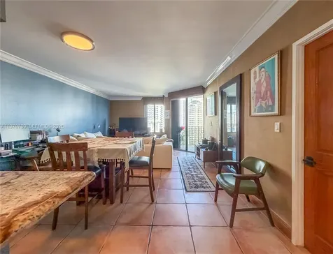 520 Brickell Key Drive Miami FL 33131