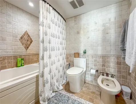 520 Brickell Key Drive Miami FL 33131