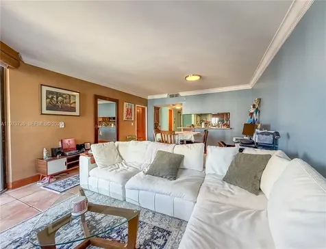 520 Brickell Key Drive Miami FL 33131