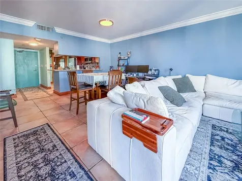 520 Brickell Key Drive Miami FL 33131