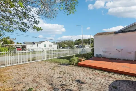 6402 NW 8th Avenue Miami FL 33150