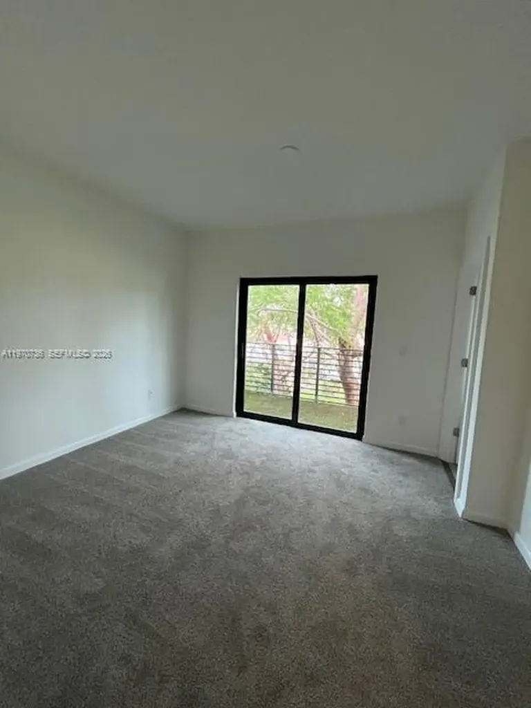 2526 Pierce Street Hollywood FL 33020