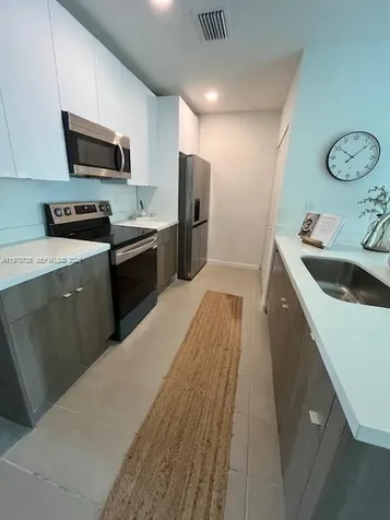2526 Pierce Street Hollywood FL 33020