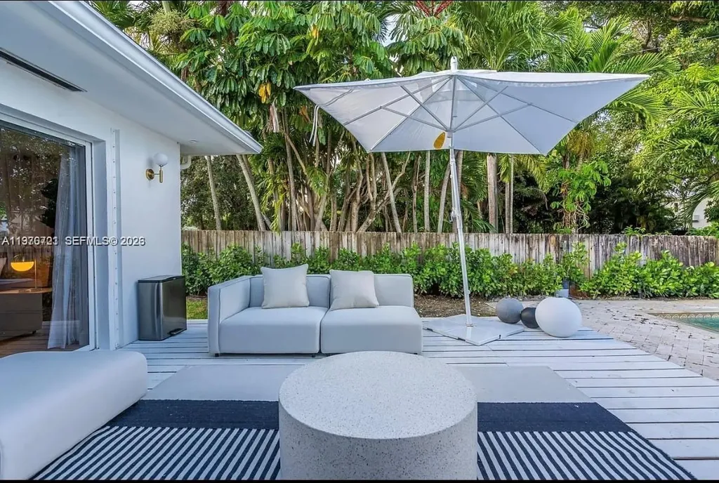 1001 NE 86th Street Miami FL 33138