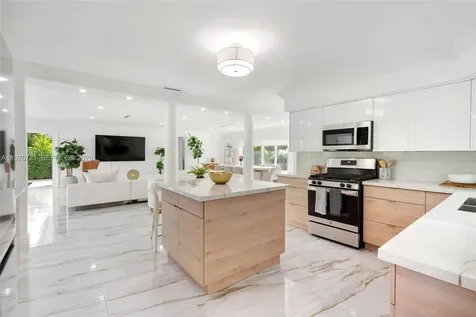 1001 NE 86th Street Miami FL 33138