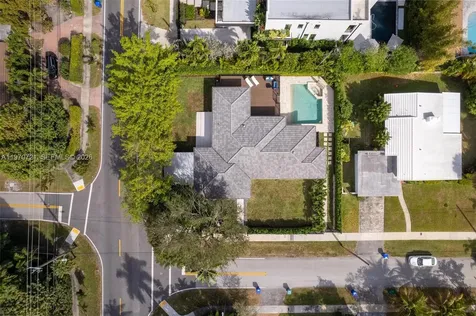 1001 NE 86th Street Miami FL 33138