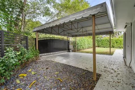 1001 NE 86th Street Miami FL 33138