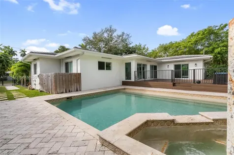 1001 NE 86th Street Miami FL 33138