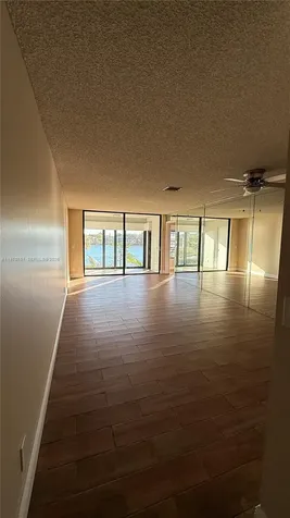201 Lake Pointe Drive Oakland Park FL 33309