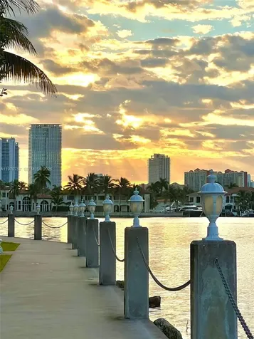 2910 Point East Drive Aventura FL 33160