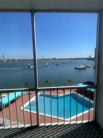 2910 Point East Drive Aventura FL 33160