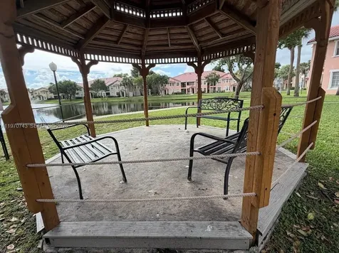 1212 Belmont Lane North Lauderdale FL 33068