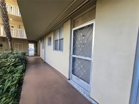 1475 NE 125th Terrace North Miami FL 33161