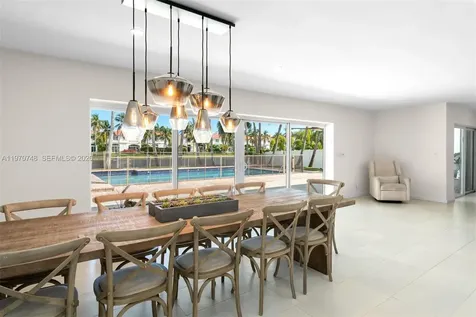 1525 Diplomat Parkway Hollywood FL 33019