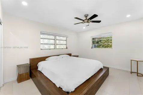 1525 Diplomat Parkway Hollywood FL 33019