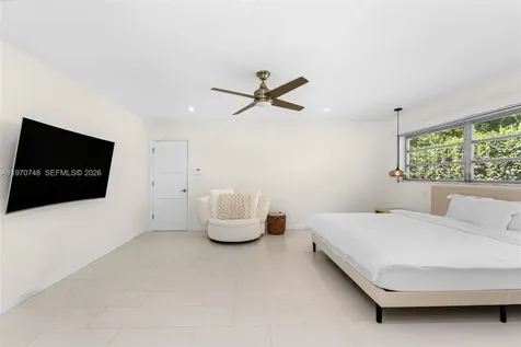 1525 Diplomat Parkway Hollywood FL 33019