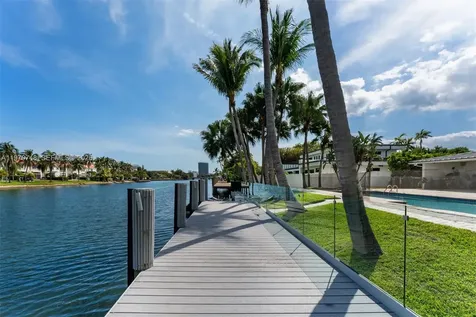 1525 Diplomat Parkway Hollywood FL 33019