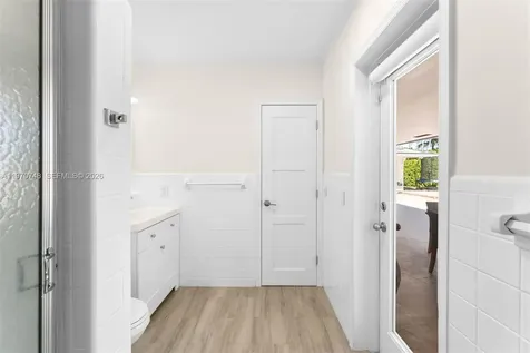 1525 Diplomat Parkway Hollywood FL 33019