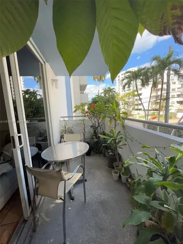 1658 Bay Road Miami Beach FL 33139