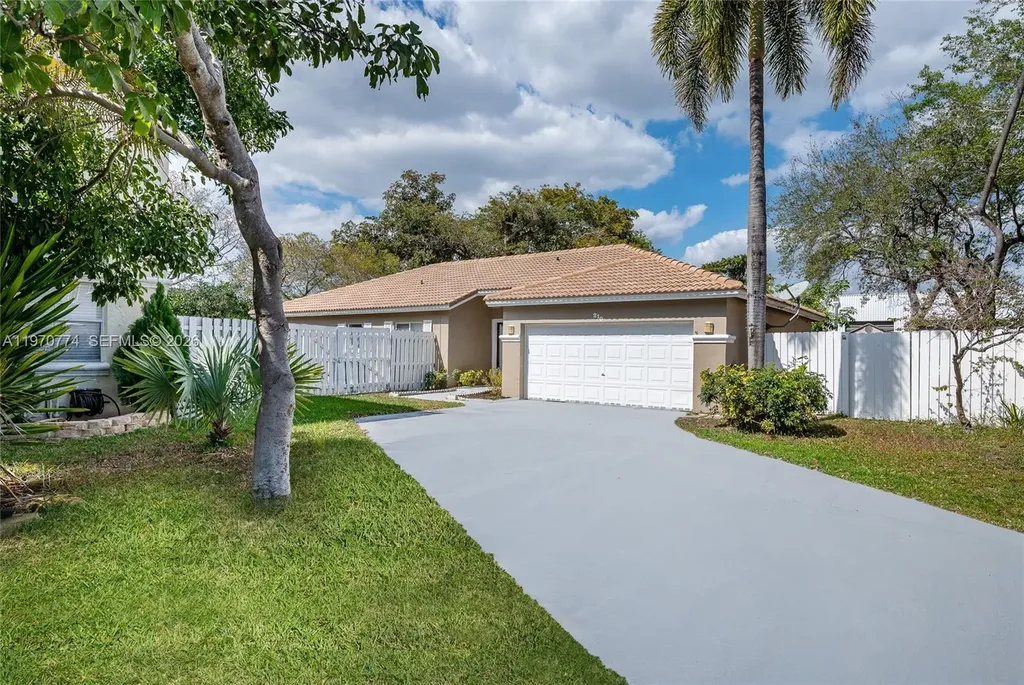 210 SW 98th Terrace Pembroke Pines FL 33025